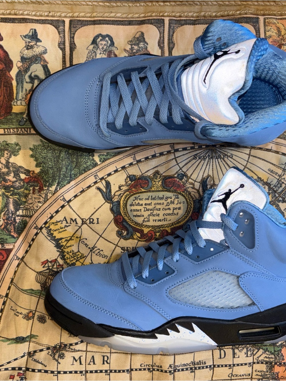 Jordan Retro 5 Sneakers in University Blue and Black